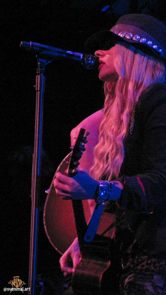 Richie Sambora and Orianthi @ 013, Tilburg (2014) (svenimal.art)